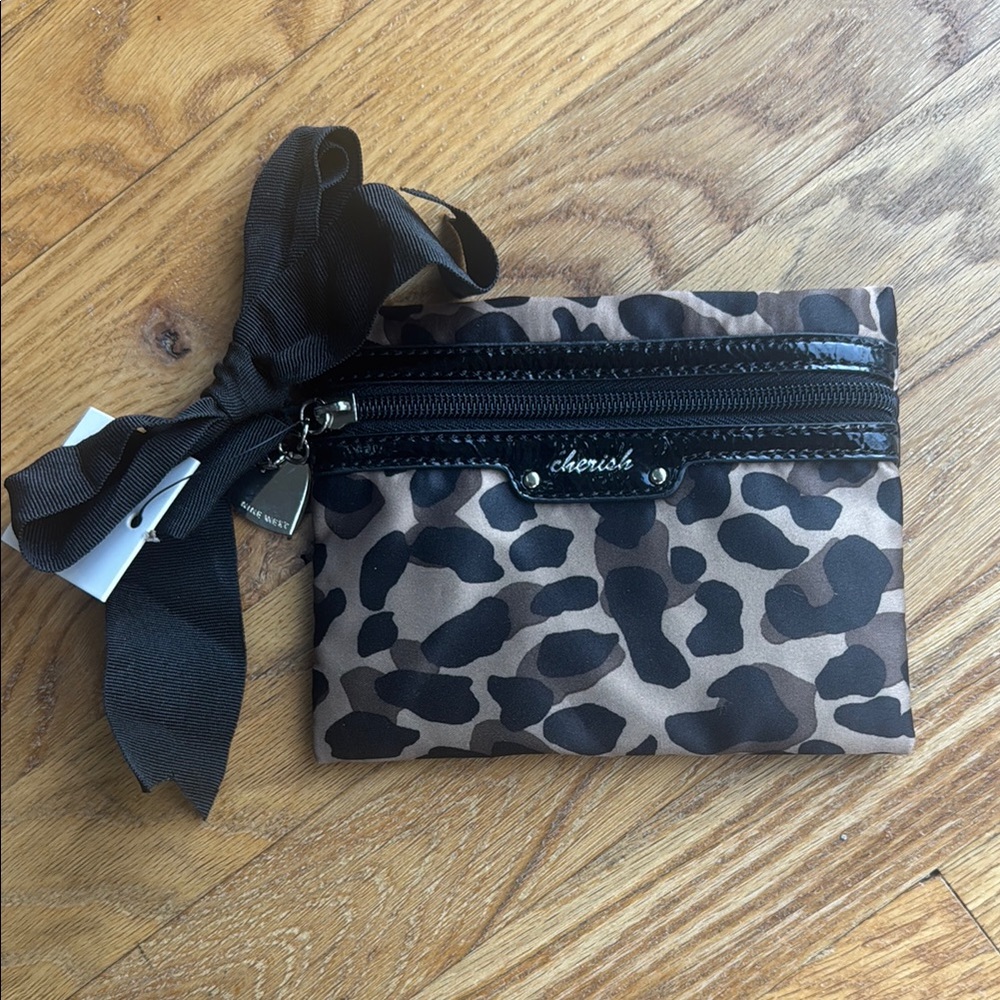 Nine West Leopard Print Cosmetic Bag bow and charm NWT Macy’s sweet